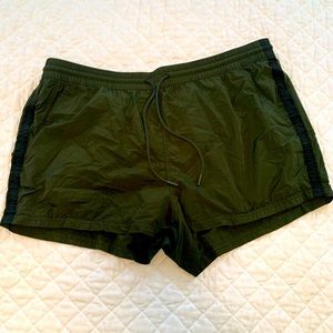 Athleta Expedition Short